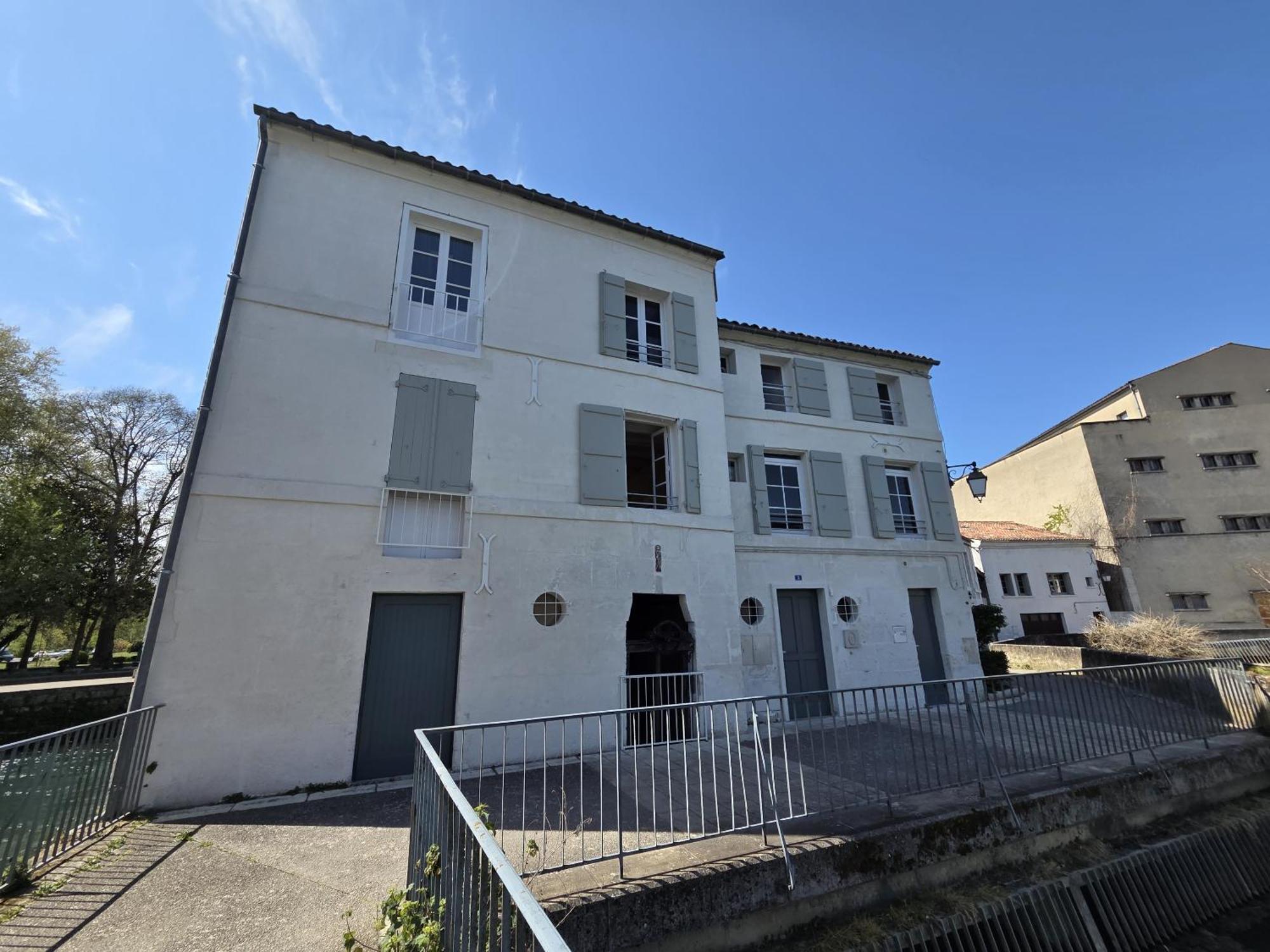 Apartament Quai 3 Loft Moderne Et Lumineux Les Pieds Dans L'Eau Jarnac Zewnętrze zdjęcie